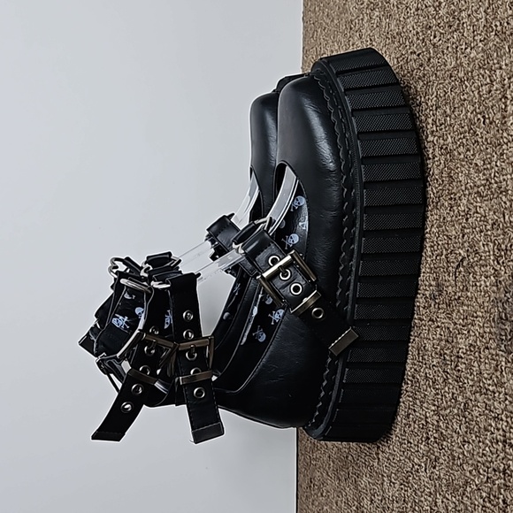 Lamoda Shoes - LAMODA Chunky Savior Platform Creepers Hearts DollsKill Sz Women's 6